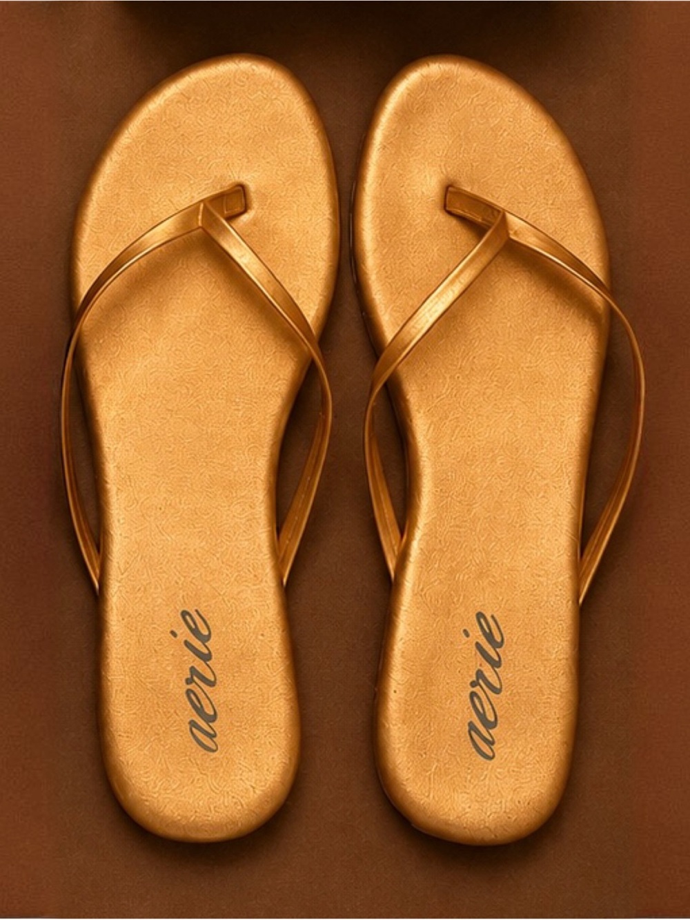 Aerie Rose Gold Flip Flop Sandals Size 8